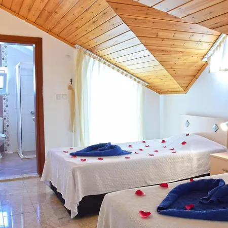 Jasmine 4 Ölüdeniz